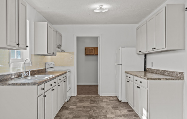 2606 BUNCHES RD