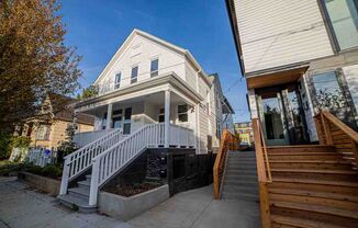 1 bed, 1 bath, 130 sqft, $850, Unit D-B01