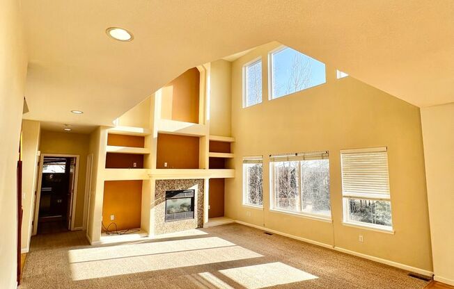 4 bed, 3 bath Home in Huntington Hills Neighborhood
