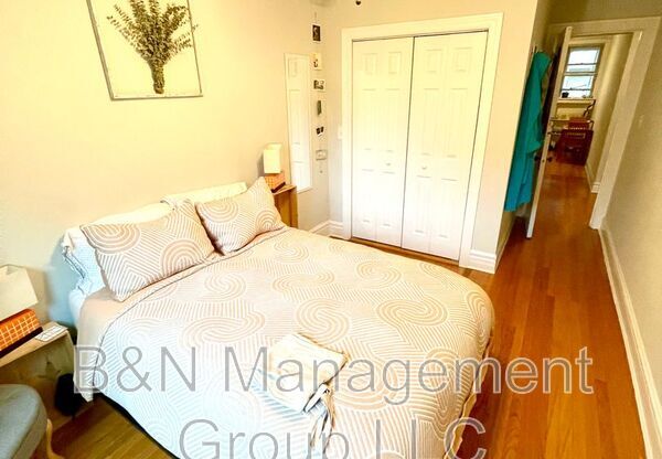 1721 W AINSLIE