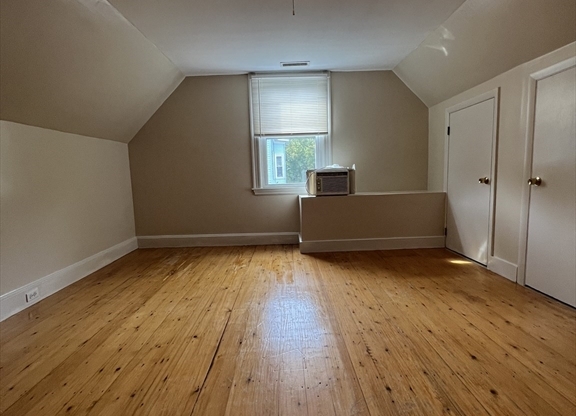 34 MYRTLE AVE