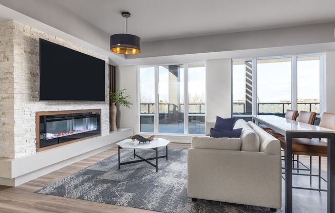 Studio, 1 bath, 498 sqft, $1,450, Unit 240