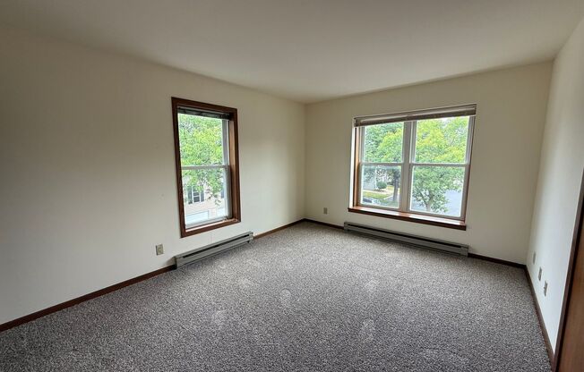 2 beds, 2 baths, 950 sqft, $1,750, Unit 7633CC