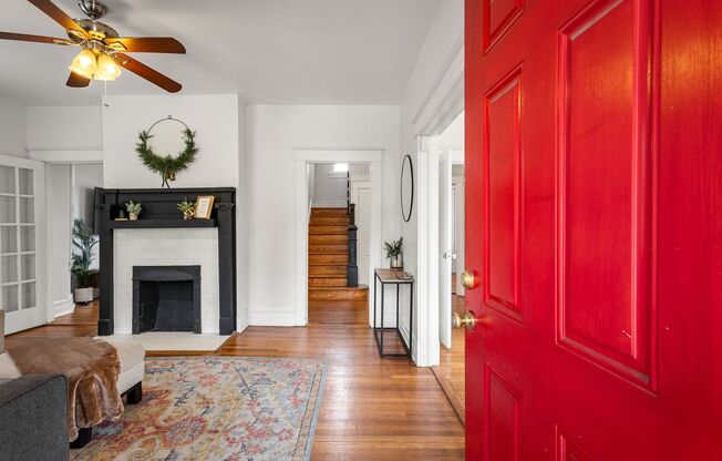 Rent Your Slice of History: Beautifully Updated Foursquare Home on Northside!