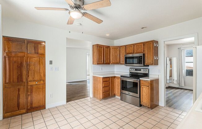 Charming 2-Bedroom Apartment in the Heart of Berkeley – Highlands!
