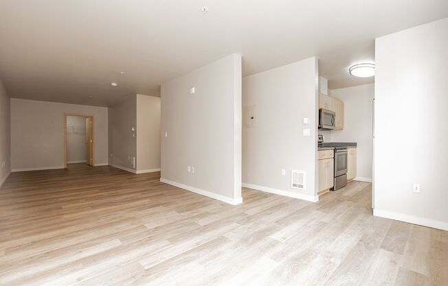 Studio, 1 bath, 543 sqft, $1,209, Unit B108