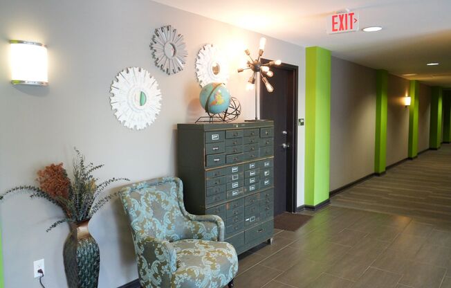 1 bed, 1 bath, 710 sqft, $1,615, Unit Apt #202