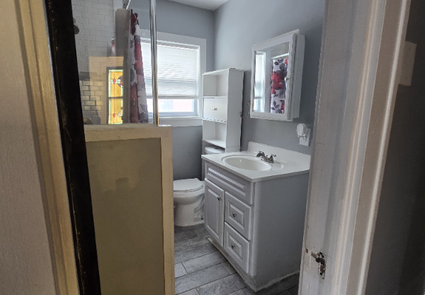 327 RUSTIC AVE