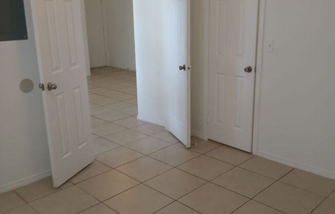 2 beds, 1 bath, $1,500, Unit 1635 BLDG 16