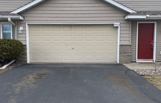 Newly Renovated 3 bed 2 bath 2 car garage Townhome