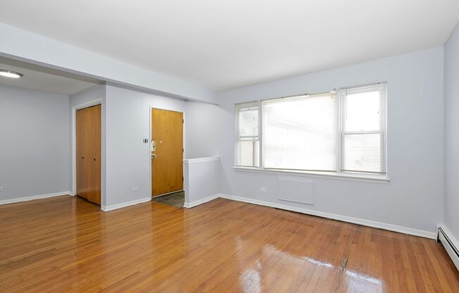 2 beds, 1 bath, $1,875, Unit 7818 - 3D