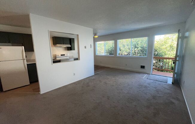 Freshly Renovated 1-Bed in Prime SE Portland – ½ Off First Month’s Rent!