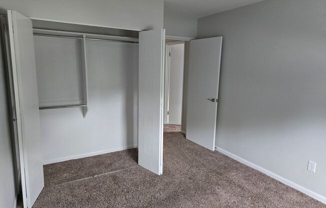 2 beds, 1 bath, 780 sqft, $1,625, Unit D06