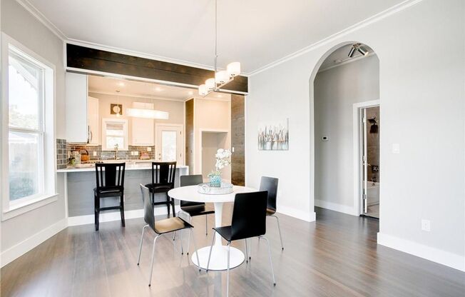 Beautifully Updated 2-Bed, 2-Bath Home with Modern Finishes & Spacious Layout for rent in Dallas!