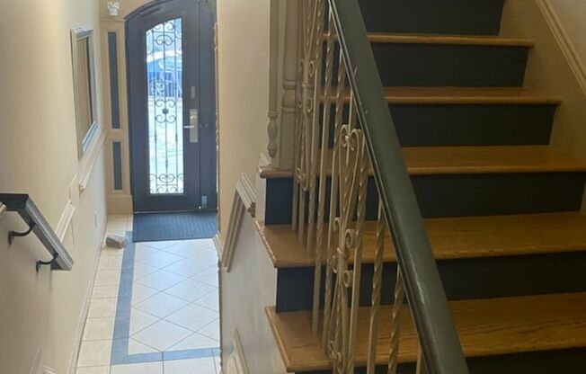 1 bed, 1 bath, 616 sqft, $1,499, Unit 1