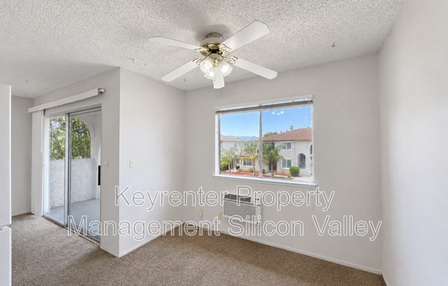 1104 DELNA MNR LN