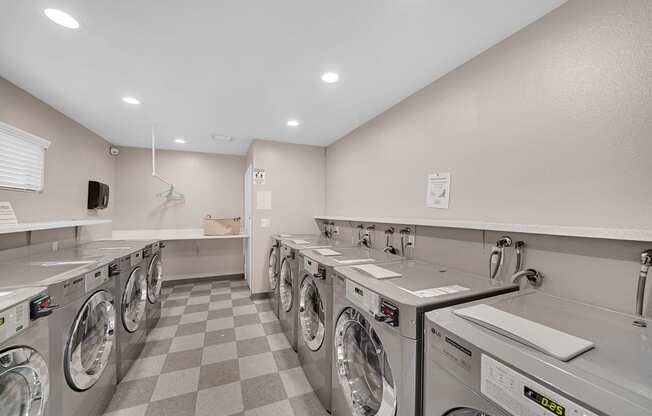 Heritage Plaza Apartment Homes Laundry Facilities