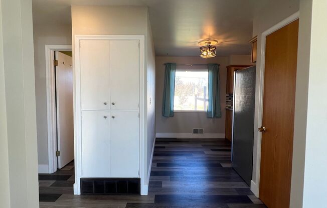 3 beds, 1 bath, $1,950