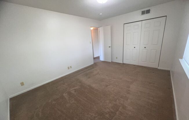 2 beds, 1 bath, 780 sqft, $815, Unit 3209-J2