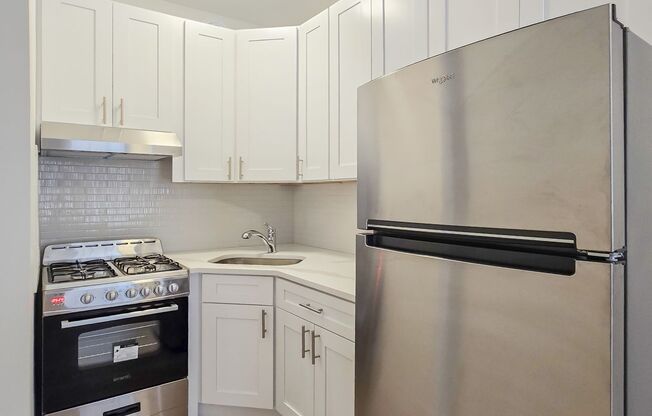 Studio, 1 bath, 455 sqft, $1,675, Unit 540-3I