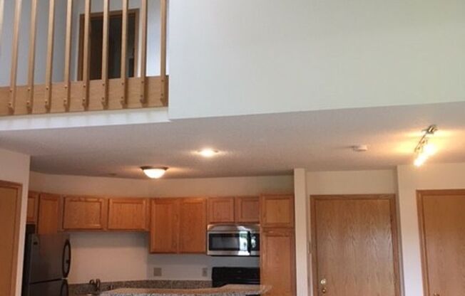 1 bed, 1 bath, 795 sqft, $1,560, Unit 2899-208