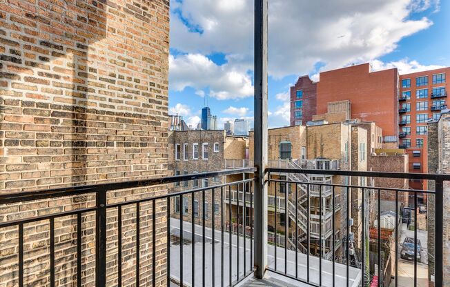 1511 Sedgwick