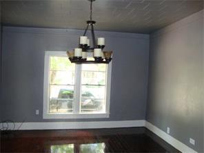 3 beds, 1 bath, $1,200