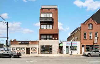 1552 W Fullerton