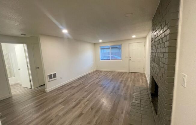 3 beds, 1 bath, $2,100