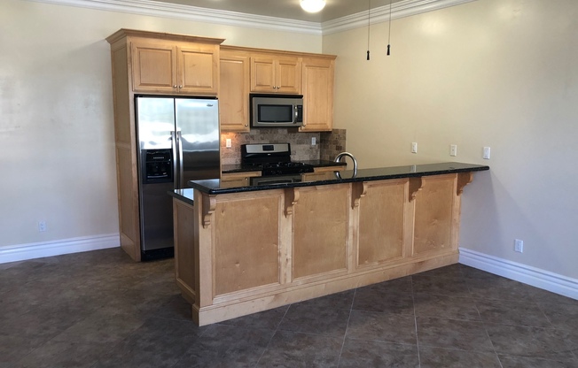 1 bed, 1 bath, $2,895