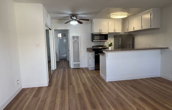 1645 N. Winona Blvd
