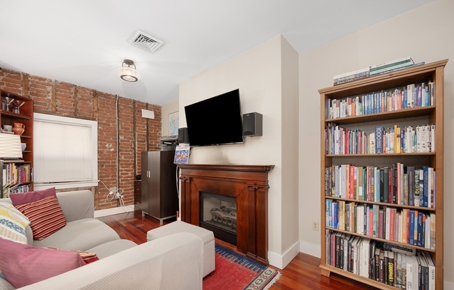 407 BROADWAY