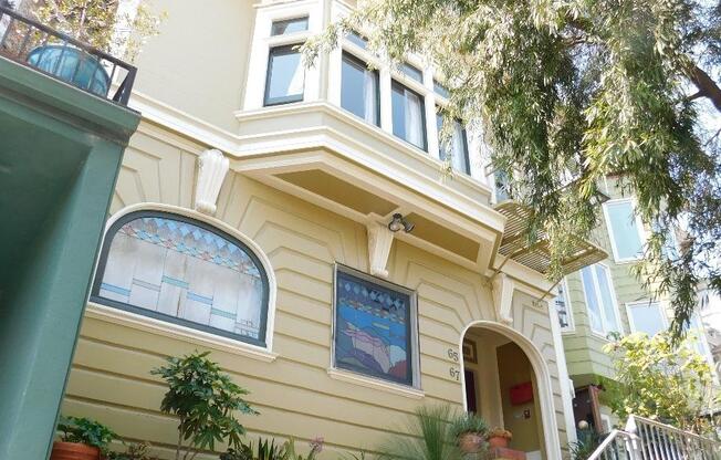 65 SCOTT ST