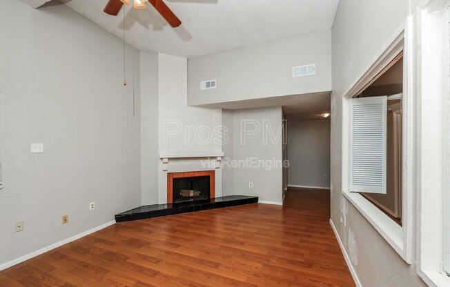 1 bed, 1 bath, 730 sqft, $845, Unit 1216