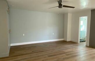 Studio, 1 bath, 400 sqft, $1,895, Unit 2222 1/2 #D