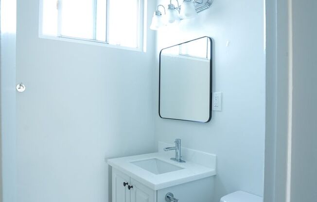 Studio, 1 bath, 450 sqft, $1,895, Unit 635-21