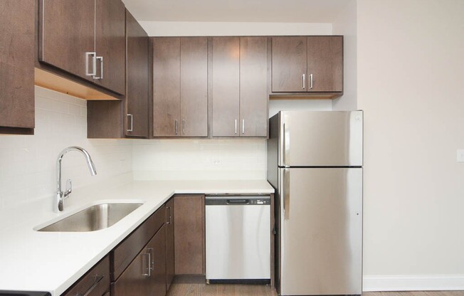 3407 FULLERTON