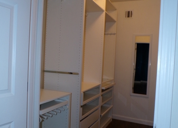 2 beds, 2 baths, 1,231 sqft, $3,100, Unit 214