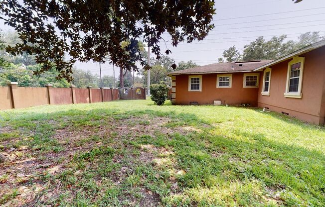4 beds, 2.5 baths, $2,100