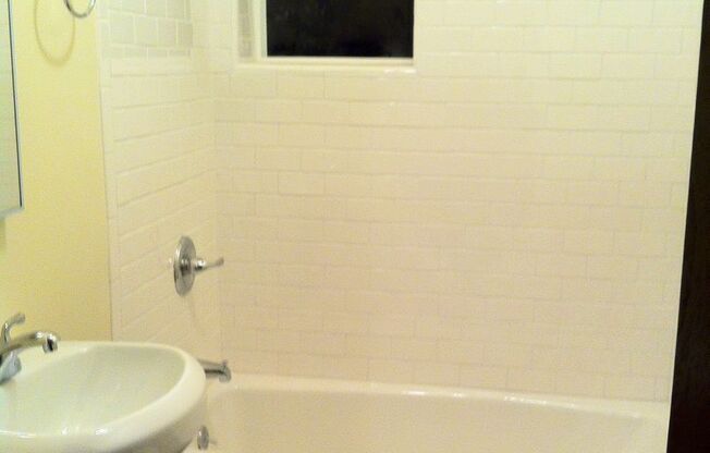 Studio, 1 bath, 400 sqft, $1,399, Unit I416