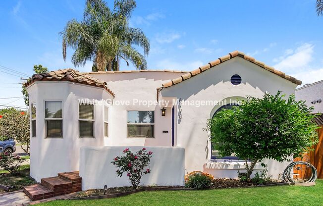 Spanish-Style 2 Bedroom Long Beach Home
