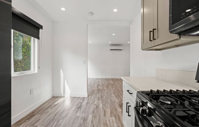 1 bed, 1 bath, $2,195