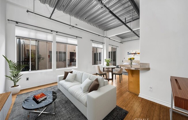 1 bed, 1 bath, 500 sqft, $1,800, Unit 1121