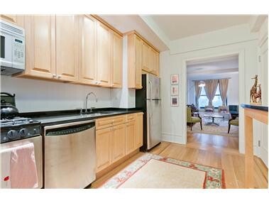 1 bed, 1 bath, $4,800, Unit 31