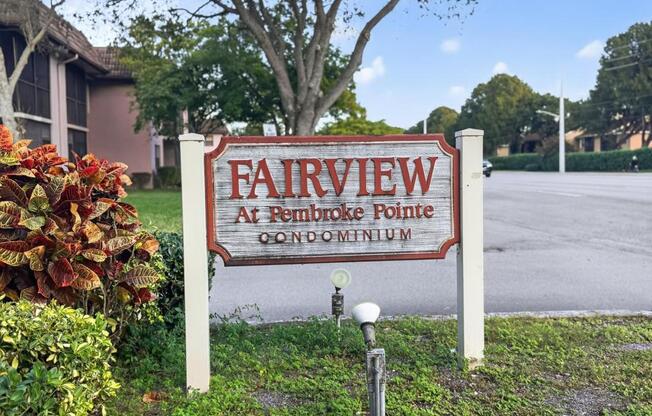 2 beds, 2 baths, 806 sqft, $2,000