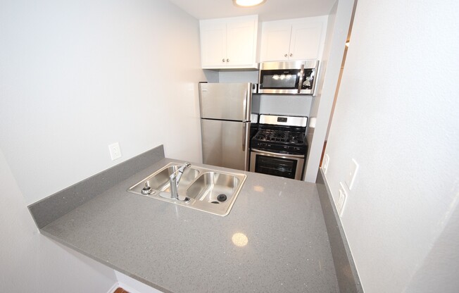 Studio, 1 bath, $1,895, Unit 113