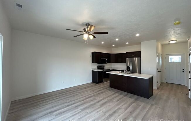 9658 W TUNIS DR