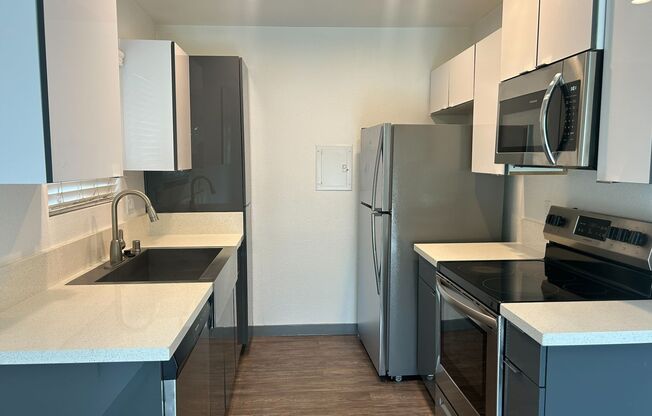 2 beds, 1 bath, 920 sqft, $3,135, Unit A101