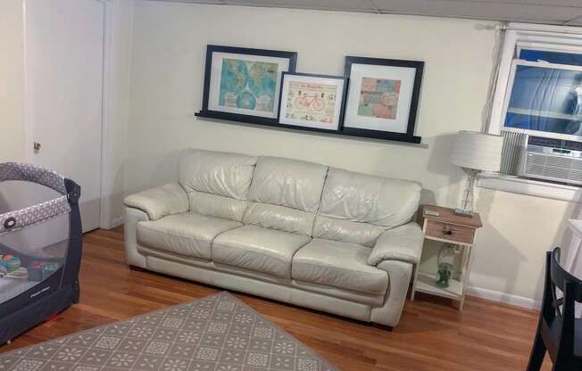 2 beds, 1 bath, 566 sqft, $2,600, Unit 2