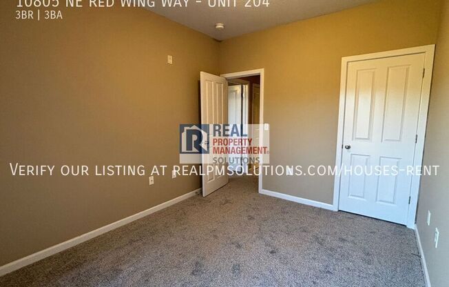 10805 NE RED WING WAY